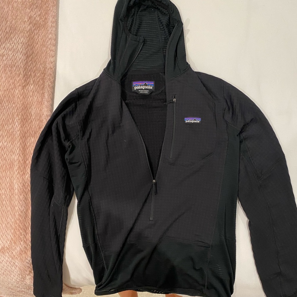 Patagonia lightweight hooded jacket